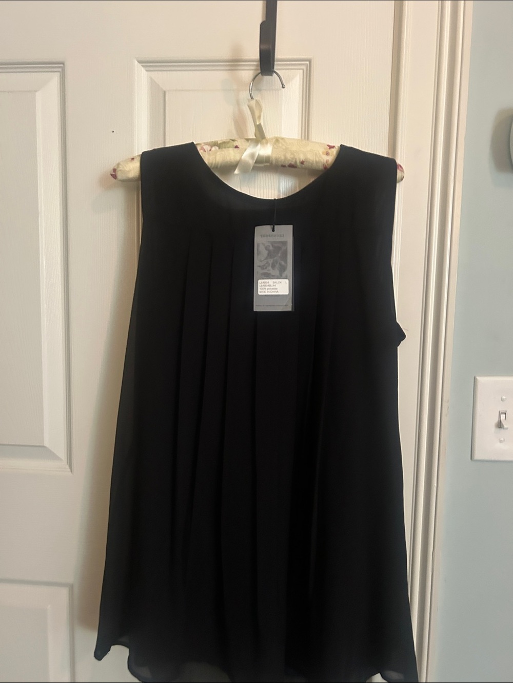 Sleeveless Black Pleated Blouse